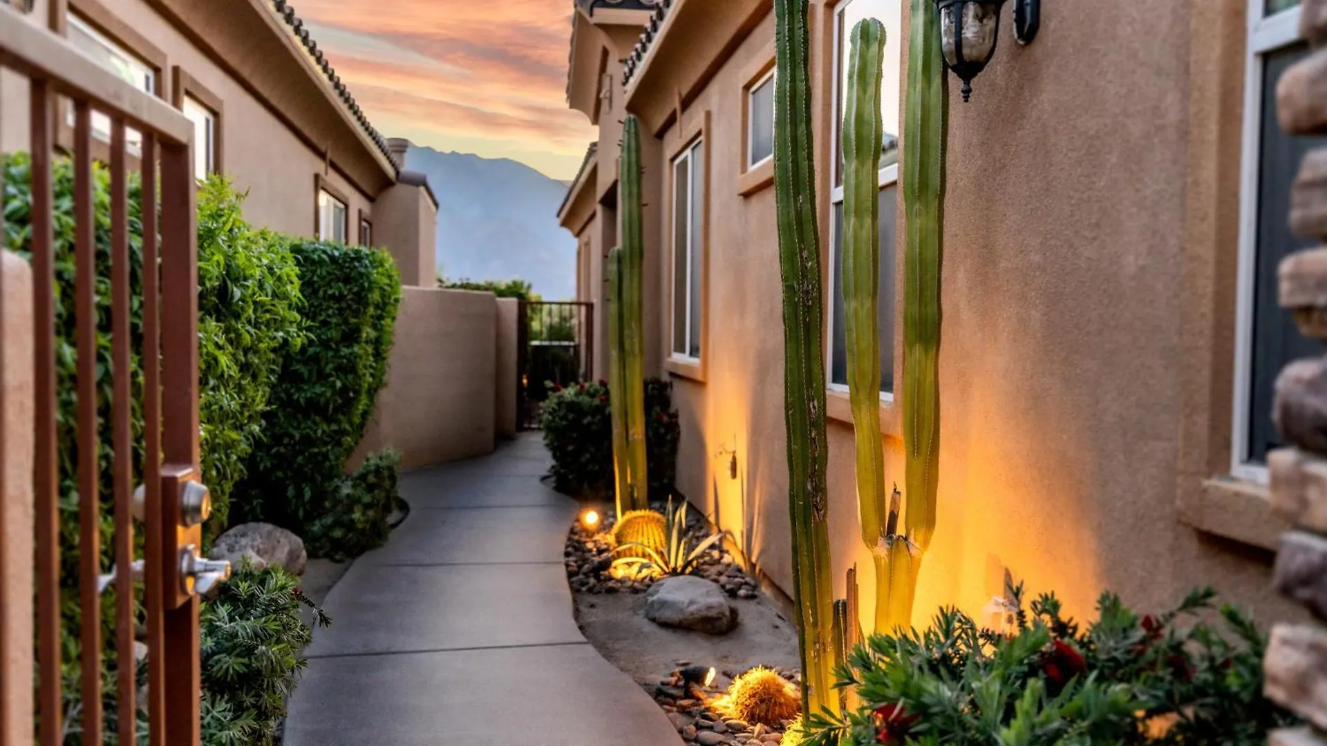 Holiday home Vista Oasis Retreat Permit# Blic-000,040-2021 Villa Cathedral City United States